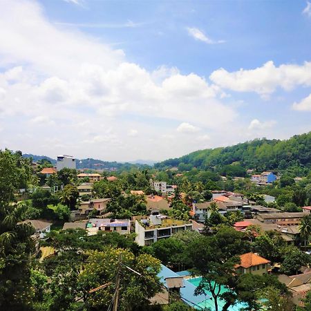Breeze Villa Kandy Exterior foto