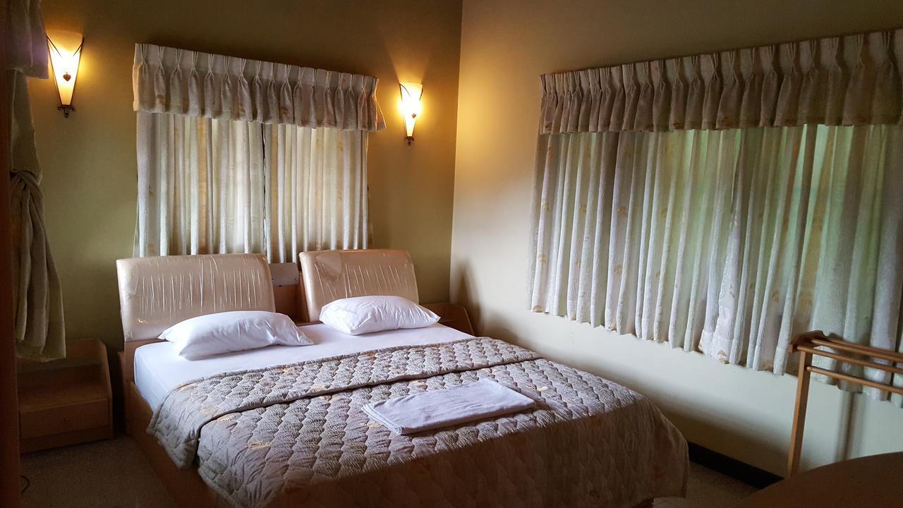 Breeze Villa Kandy Exterior foto