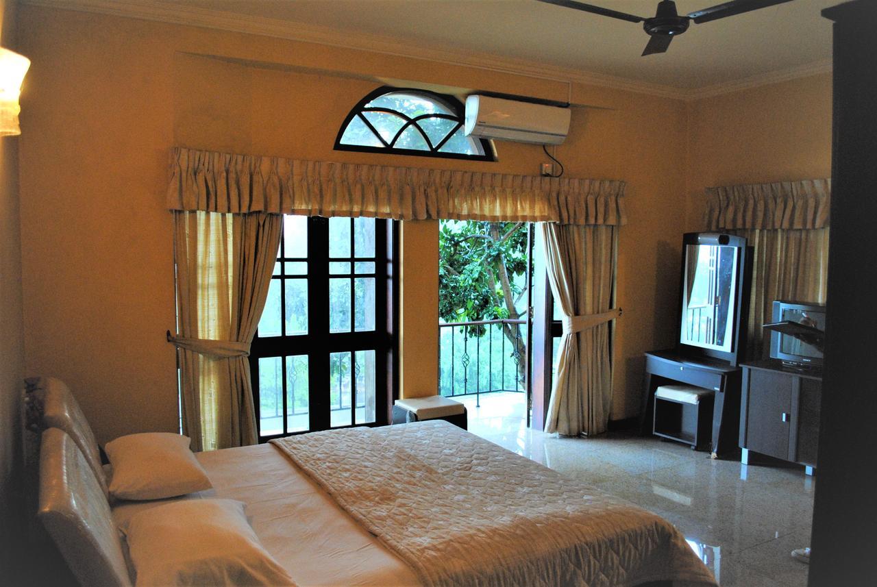 Breeze Villa Kandy Exterior foto