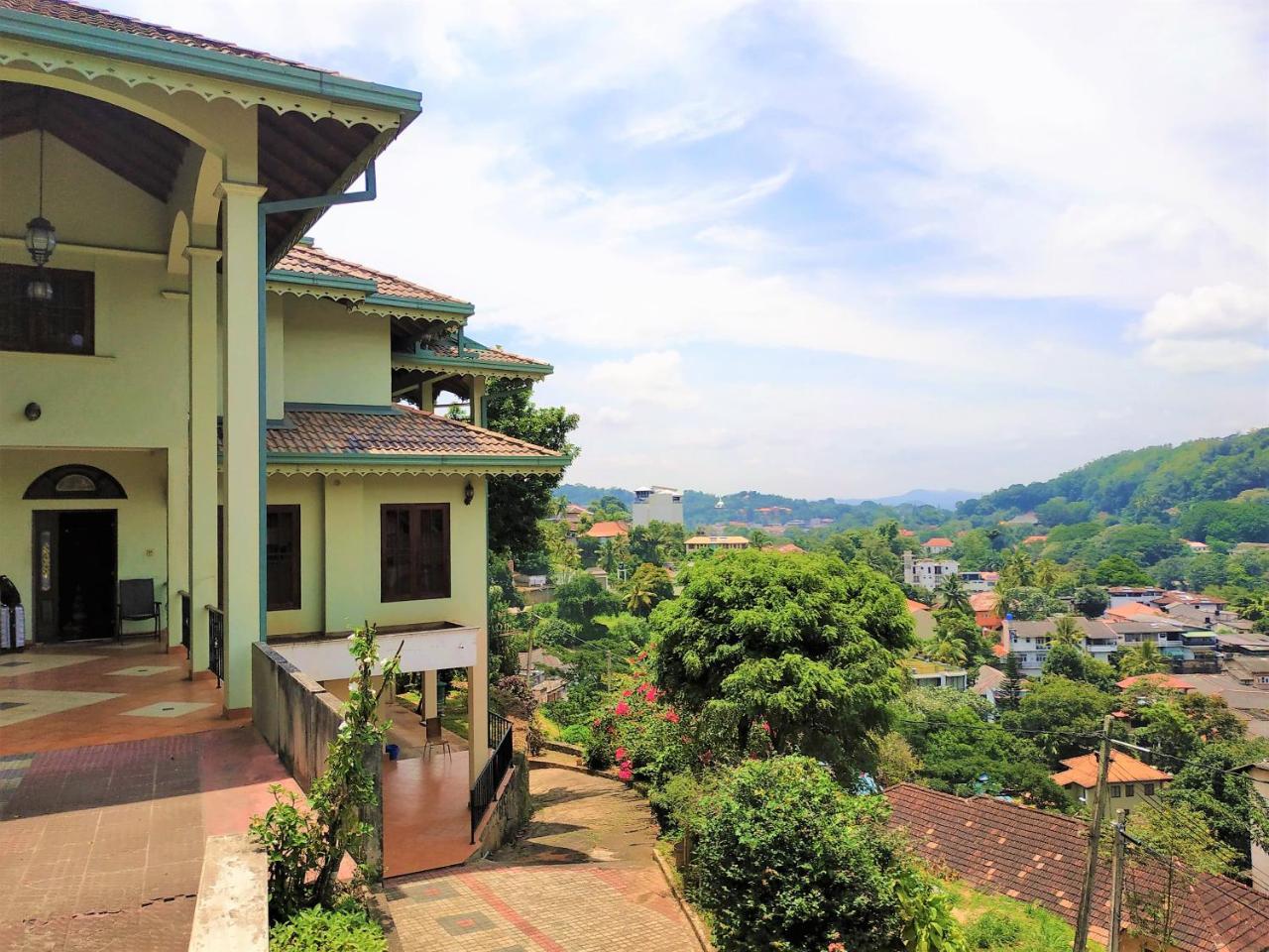 Breeze Villa Kandy Exterior foto